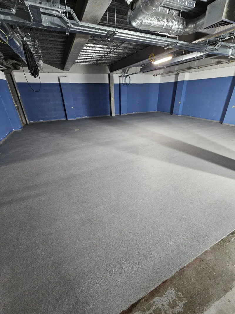 Anti-slip safety flooring