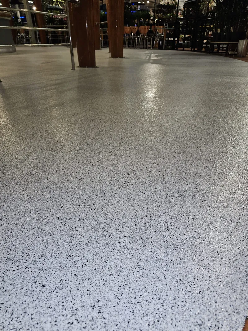 Garden centre · silver decorative flake