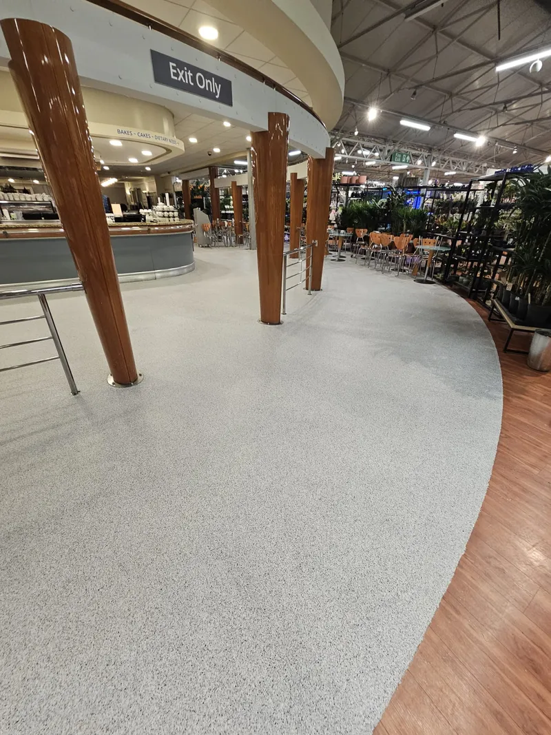 Garden centre café · decorative flake