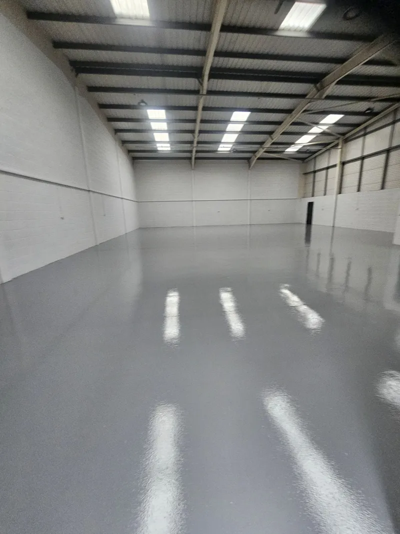 High-gloss warehouse epoxy