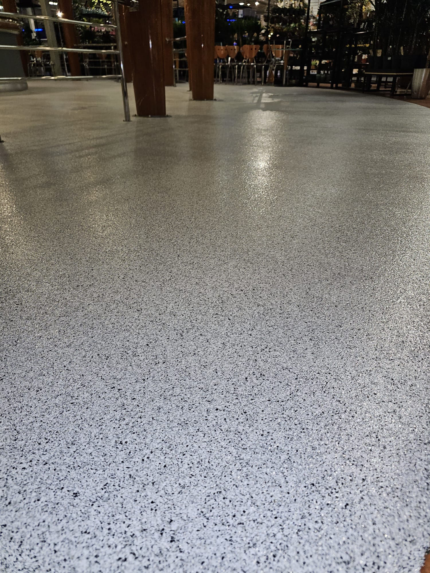 Garden centre · silver decorative flake