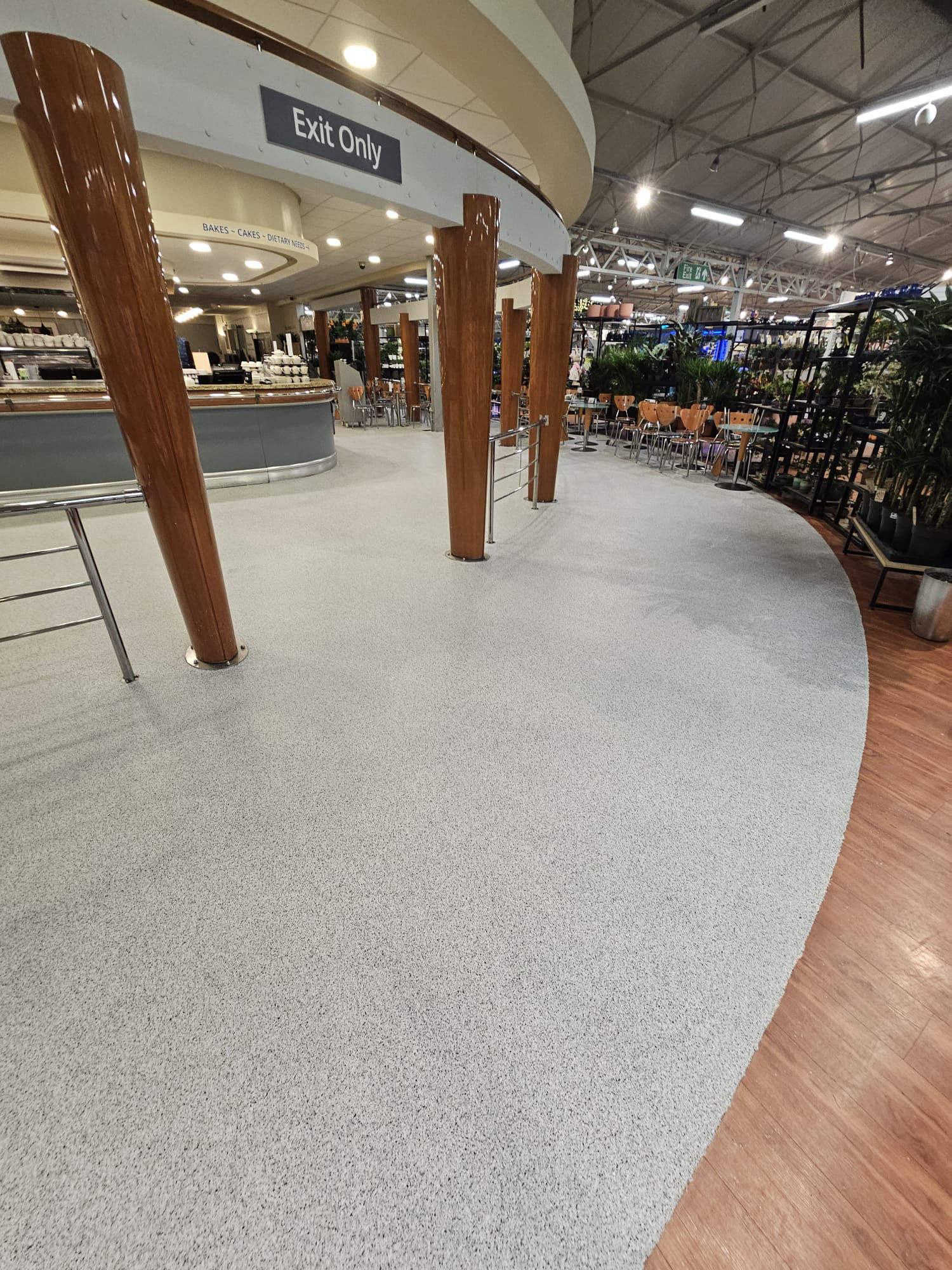 Garden centre café · decorative flake